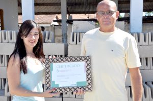 A melhor Fábrica de Concreto segundo os entrevistados foi a Paulista. O Certificado foi entregue ao proprietário Manoel Marciel dos Santos.