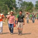 Parte dos garimpeiros já começou a deixar a Serra da Borda (Foto: Reprodução / TVCA)